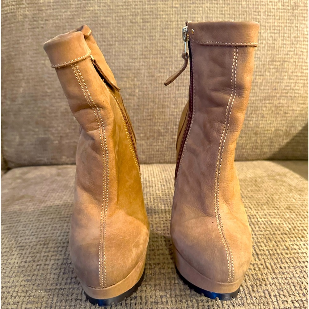 Distressed platform ankle bootie - Picture 2 of 5